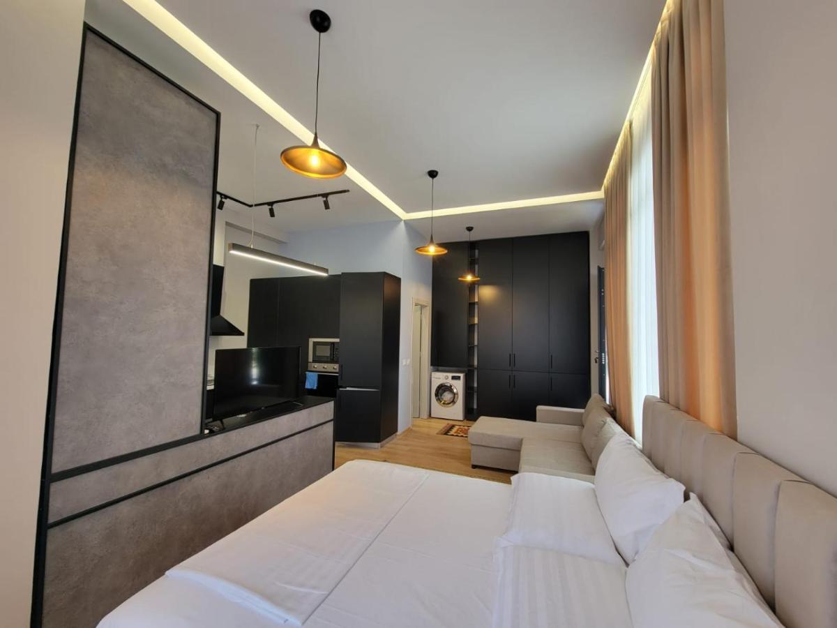 Berhami Studio Apartment Тирана Экстерьер фото